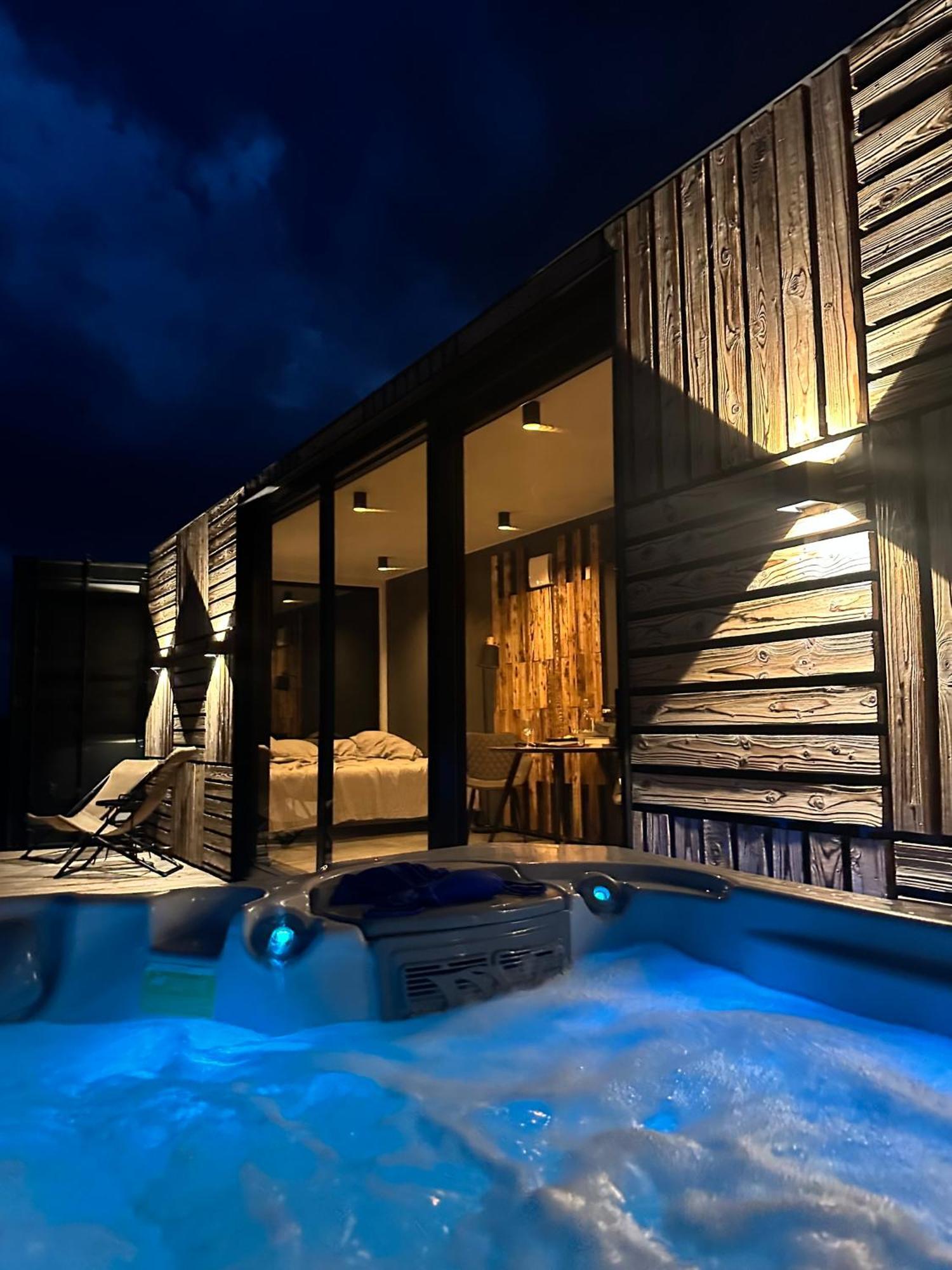Zebrus Resort Zebras Muiža Exteriör bild