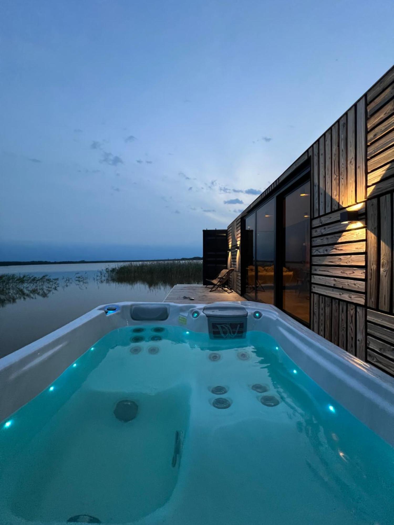 Zebrus Resort Zebras Muiža Exteriör bild